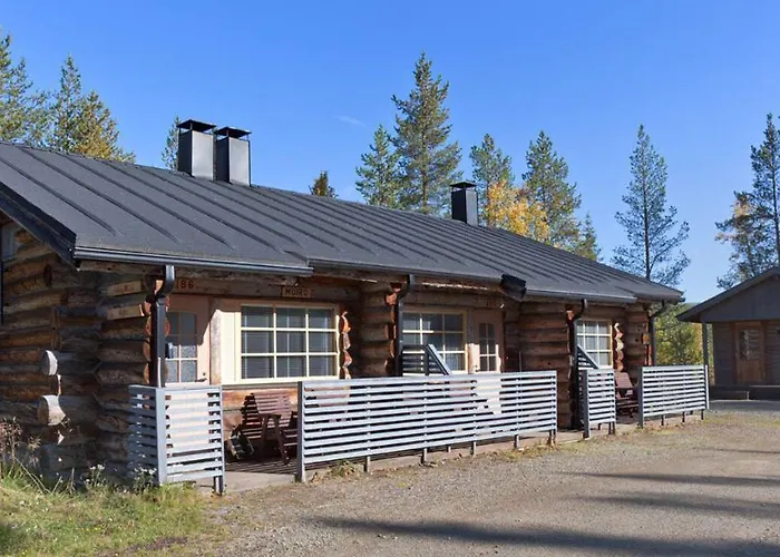 Club Yllaes And Daire